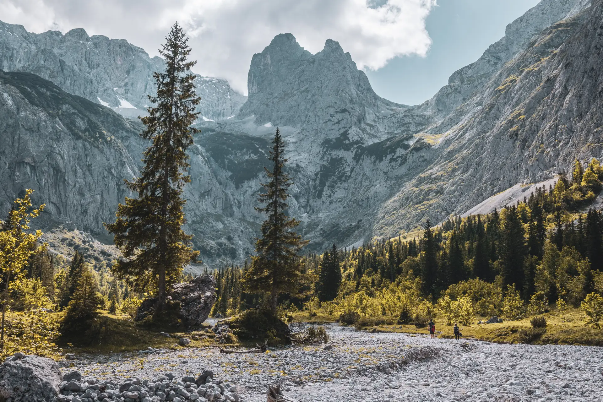 Wettersteingebirge in Bayern während des Sommers